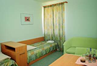 Отель Centrum Promocji Zdrowia Sanvit Санок Двухместный номер с 1 кроватью или 2 отдельными кроватями-3