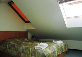 Отель Centrum Promocji Zdrowia Sanvit Санок Двухместный номер с 1 кроватью или 2 отдельными кроватями-5